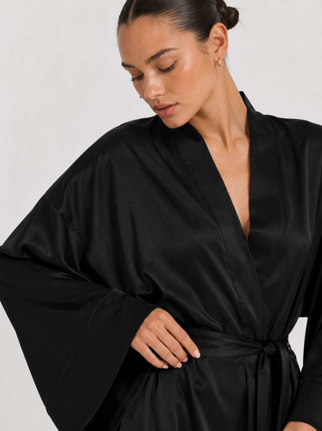 Women’s Satin-Feel Robe
